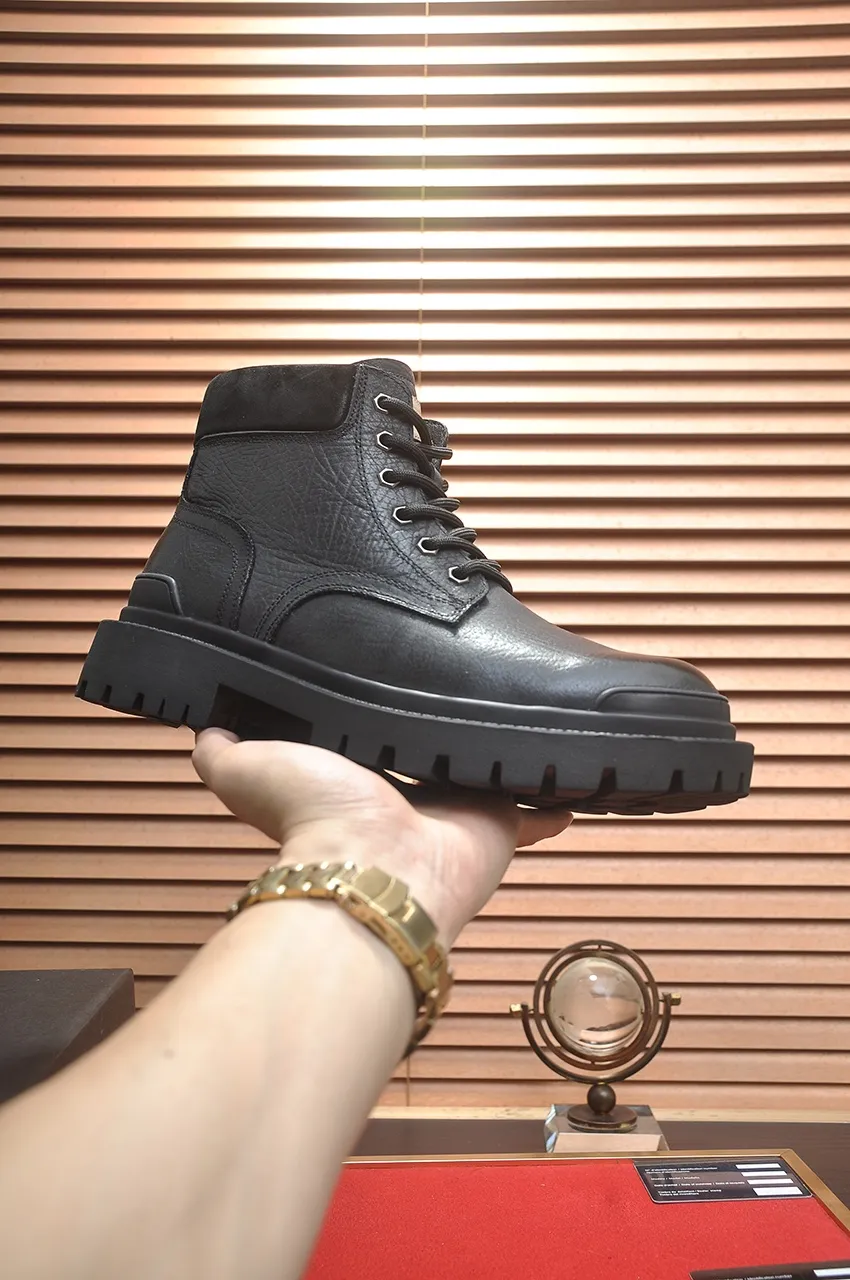 Men's shoes 💰640💶 [UGG] (full wool lining) top-end high-quality fur-in-one warm snow boots from Australia's warm luxury brand men's shoes, UGG-5877 official website synchronized, made of imported cowhide, carefully sewn...Imported rubber foam outsole (comfortable, soft, wear-resistant) The quality is really great...Exquisite workmanship, you can't put it down at first sight, available in sizes 39-44